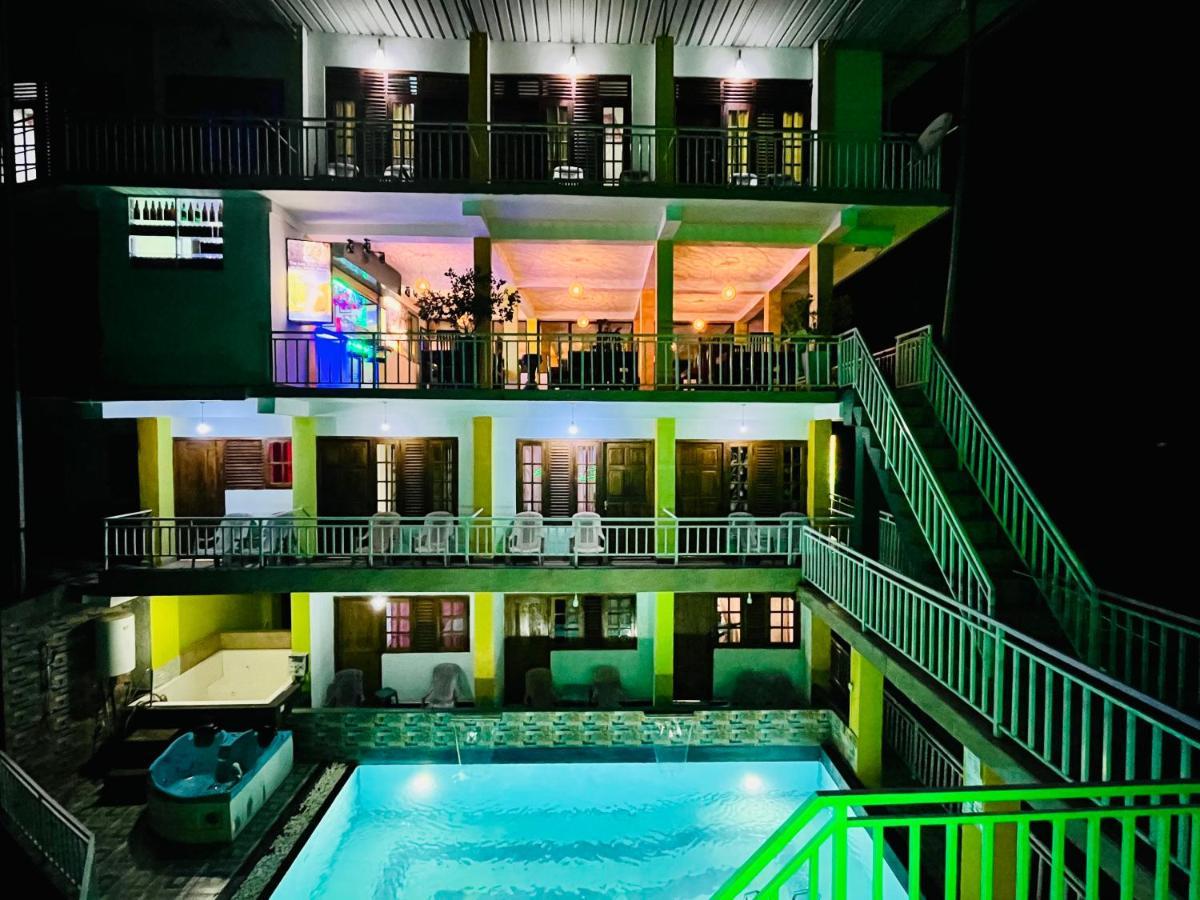 Hotel Grand Adamspeak Nallathanniya Esterno foto