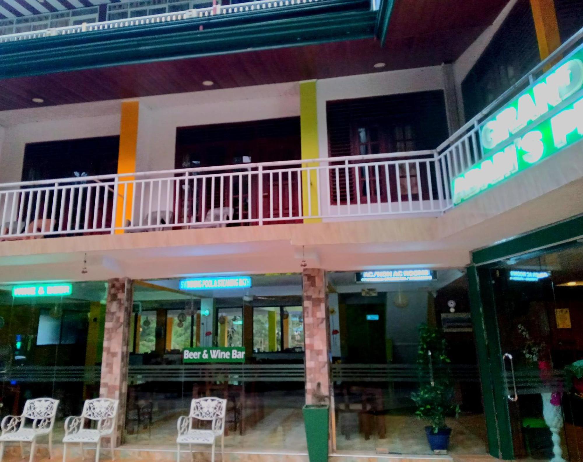 Hotel Grand Adamspeak Nallathanniya Esterno foto