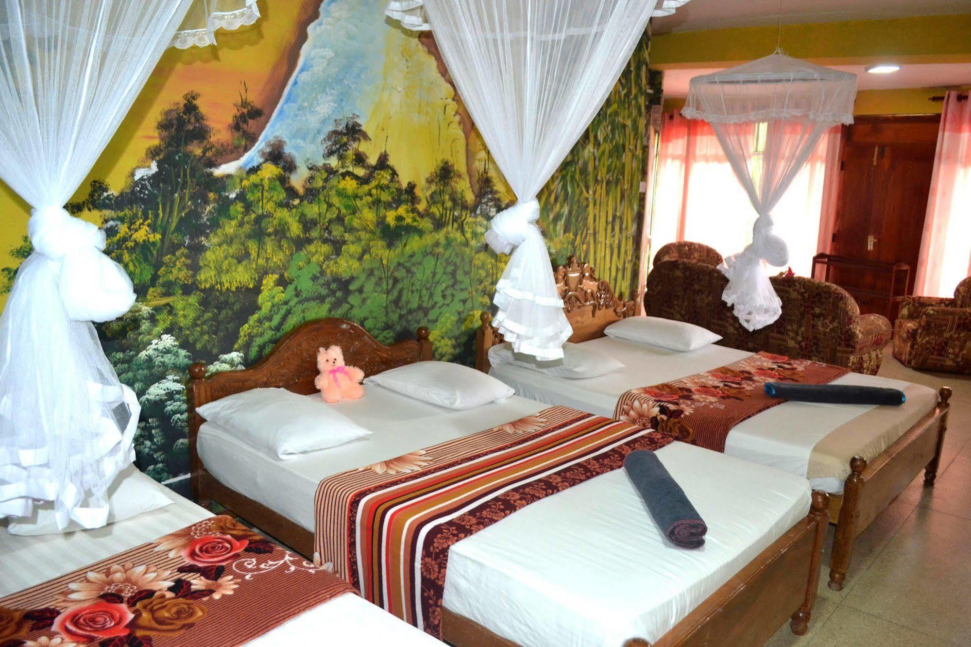 Hotel Grand Adamspeak Nallathanniya Esterno foto